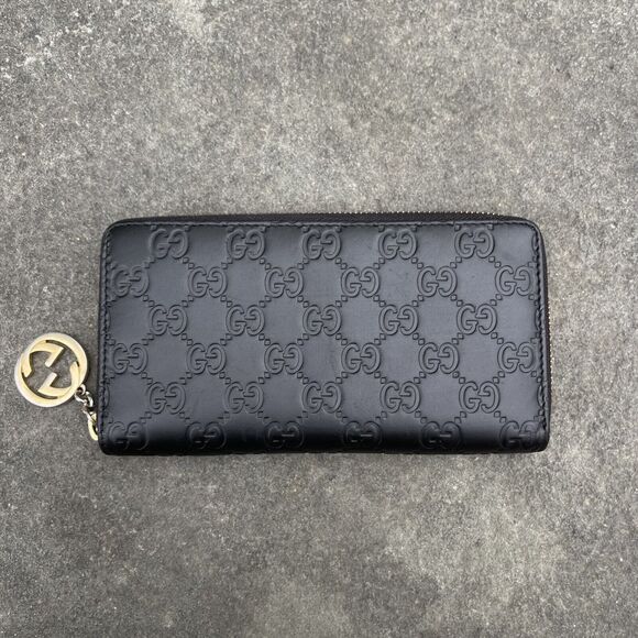 Gucci Black Monogram Leather Zip Wallet Interlocking GG Zipper Pull